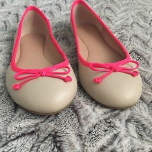 EUC nude ballet flat with pink detail